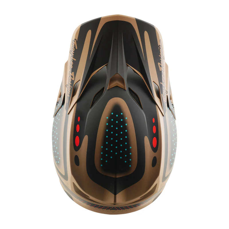 TLD_M26D1_SE5_POLY_THELINE_SIENNA_08
